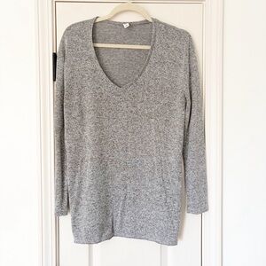 Bp Women's V-Neck knit top - Gray small